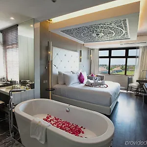 4* Hotell L